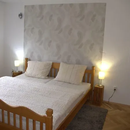 Bela Pod Pradedem Daire